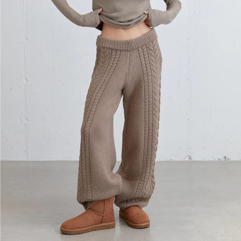 Cable knit pants
